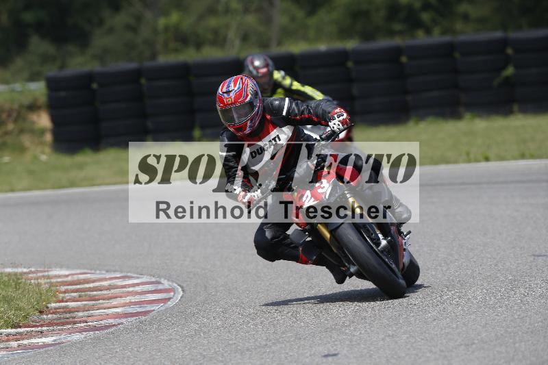 /Archiv-2025/27 12.06.2025 Ducati Schweiz Trackday Warmup  ADR/blau-bleu/23